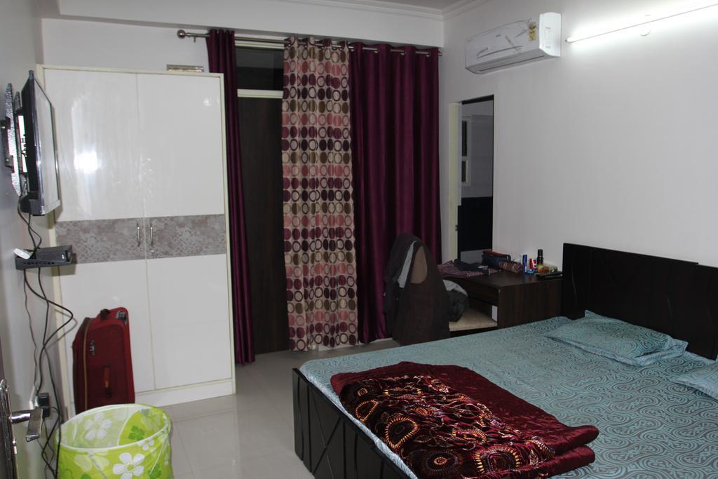 Shree Krishna Service Apartment ชัยปุระ ภายนอก รูปภาพ